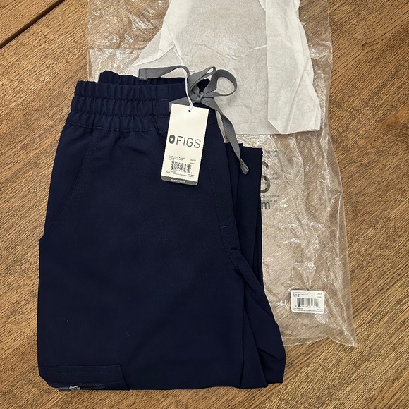 FIGS, High Waisted Dowa Scrub Pants, Petite, XXS, Navy Blue, New With Tags - Picture 1 of 6